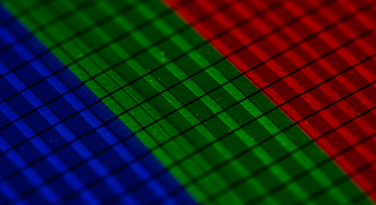 How is the Color Filter Layer Created in LCD Panels?